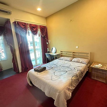 Seladah Stay Kuching Exterior photo