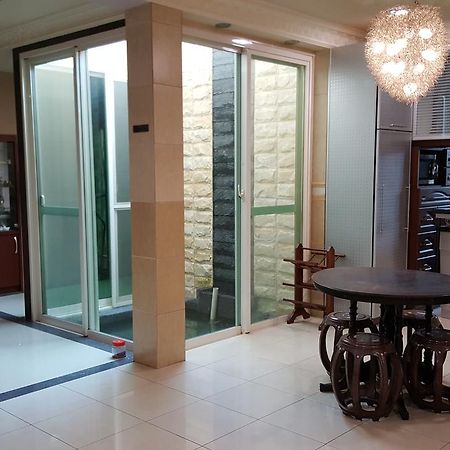 Seladah Stay Kuching Exterior photo