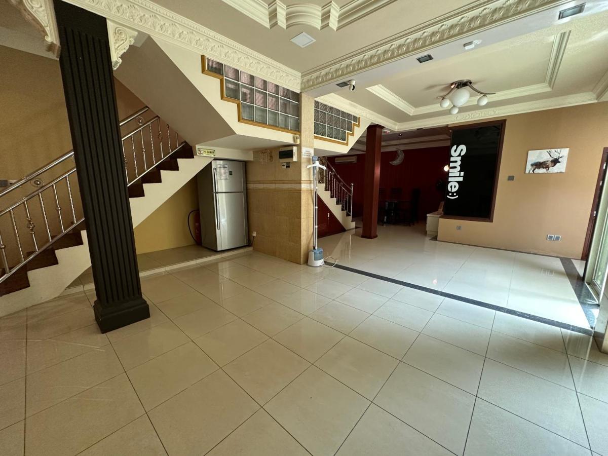 Seladah Stay Kuching Exterior photo