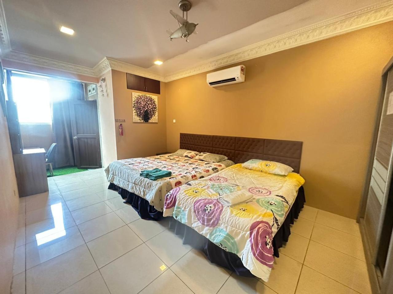 Seladah Stay Kuching Exterior photo