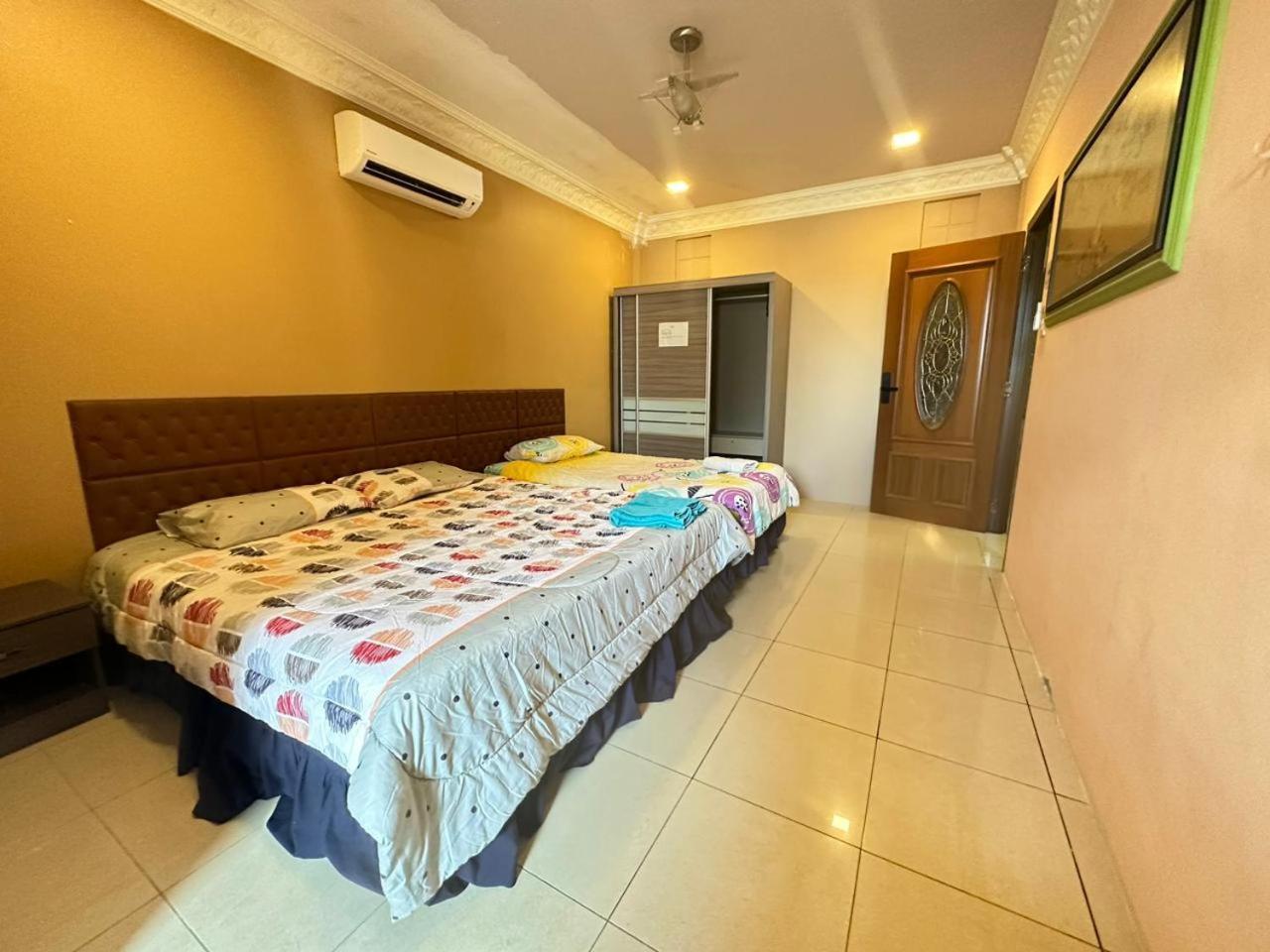Seladah Stay Kuching Exterior photo