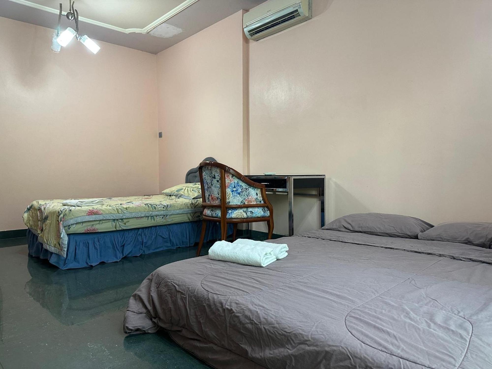 Seladah Stay Kuching Exterior photo